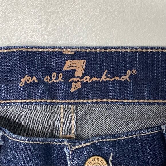 7 for All Mankind | Zippered Denim Capri’s - Picture 3 of 6